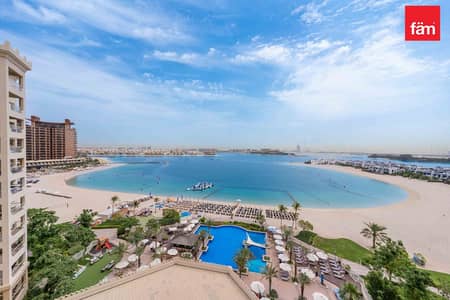 3 Bedroom Flat for Rent in Palm Jumeirah, Dubai - Gorgeous Sea Views | High Floor | Beach Club Inc 3 Bedroom Flat for Rent in Palm Jumeirah, Dubai - Gorgeous Sea Views | High Floor | Beach Club Inc