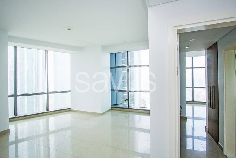 4 High In Luxury Apartment on the Corniche