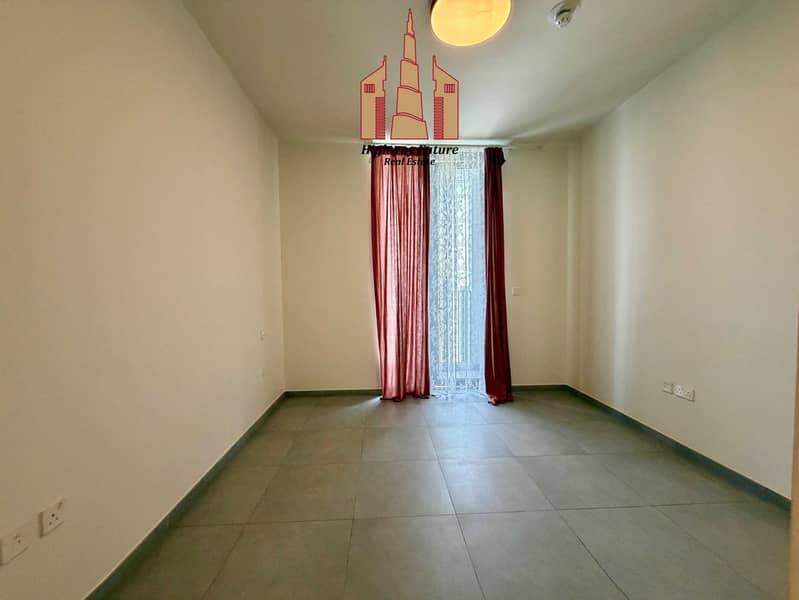 6 990f1aaf-4db2-4141-8f94-d0acecb772b6. jpg