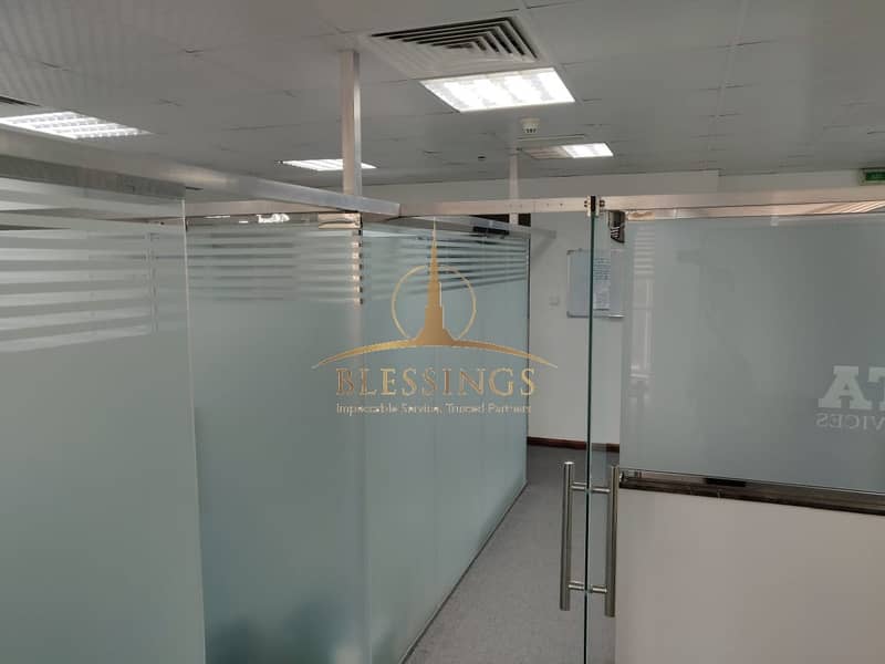 FITTED OFFICE w/ PARTITIONS near METRO FITTED OFFICE w/ PARTITIONS near METRO