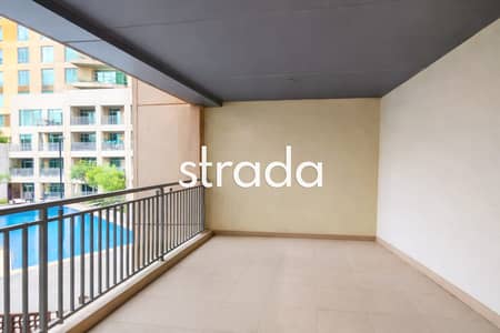 1 Bedroom Flat for Rent in Downtown Dubai, Dubai - Unfurnished Podium Home | Huge Terrace | Pool View 1 Bedroom Flat for Rent in Downtown Dubai, Dubai - Unfurnished Podium Home | Huge Terrace | Pool View