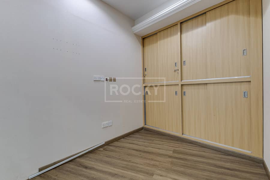 14 Icon Tower 505 - Office-17. jpg