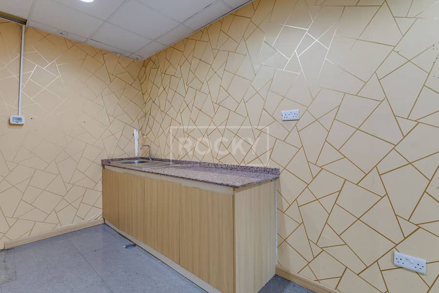 21 Icon Tower 505 - Office-2. jpg
