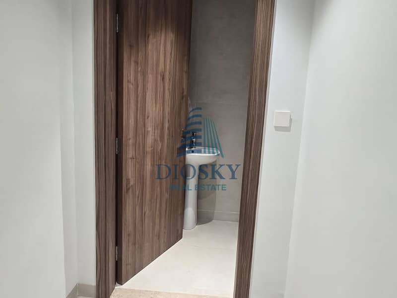 6 Image 18