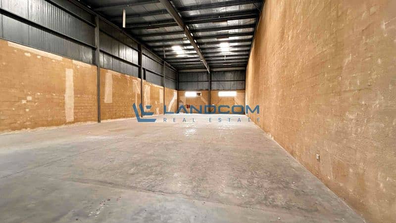 Road Facing | Insulated Warehouse | 10.4 KW Power Road Facing | Insulated Warehouse | 10.4 KW Power