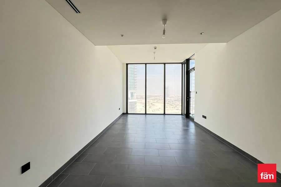 Prime Location| Lagoon View| High Floor Prime Location| Lagoon View| High Floor