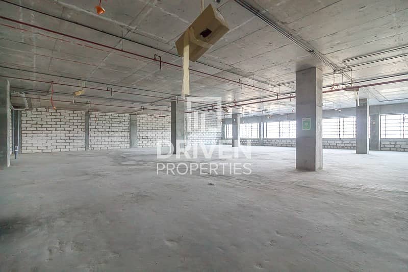 Affordable-price and Huge Lay-outed Unit Affordable-price and Huge Lay-outed Unit