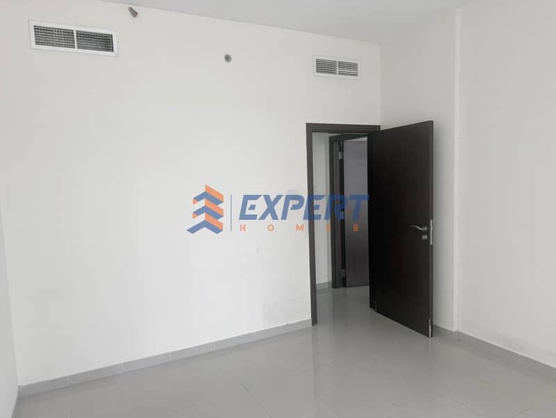 6 0e2e03be-c31d-4b9c-a147-7d769107fec3. jpg