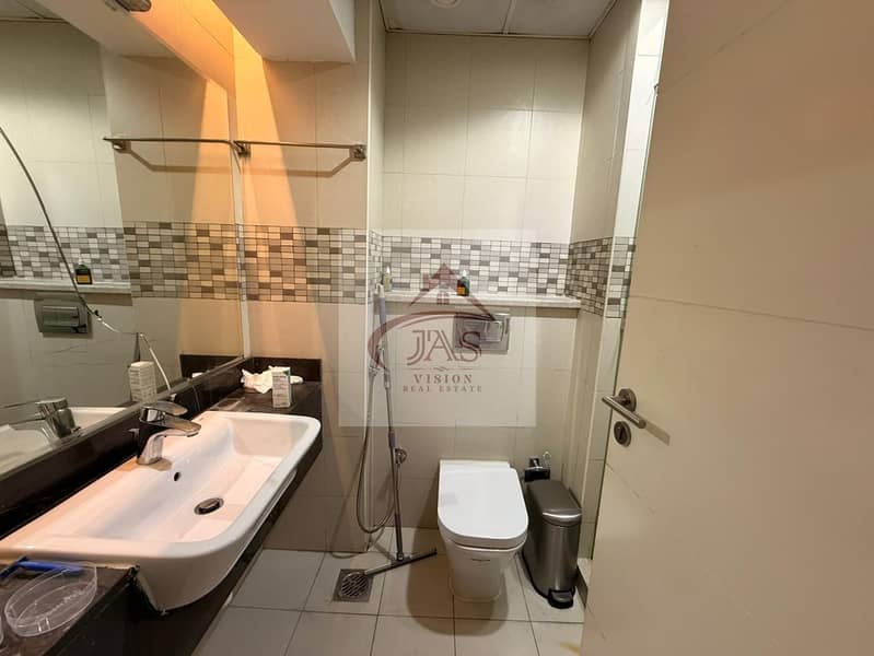 8 379504be-d882-4584-ad04-2ce9dd22a247. jpg