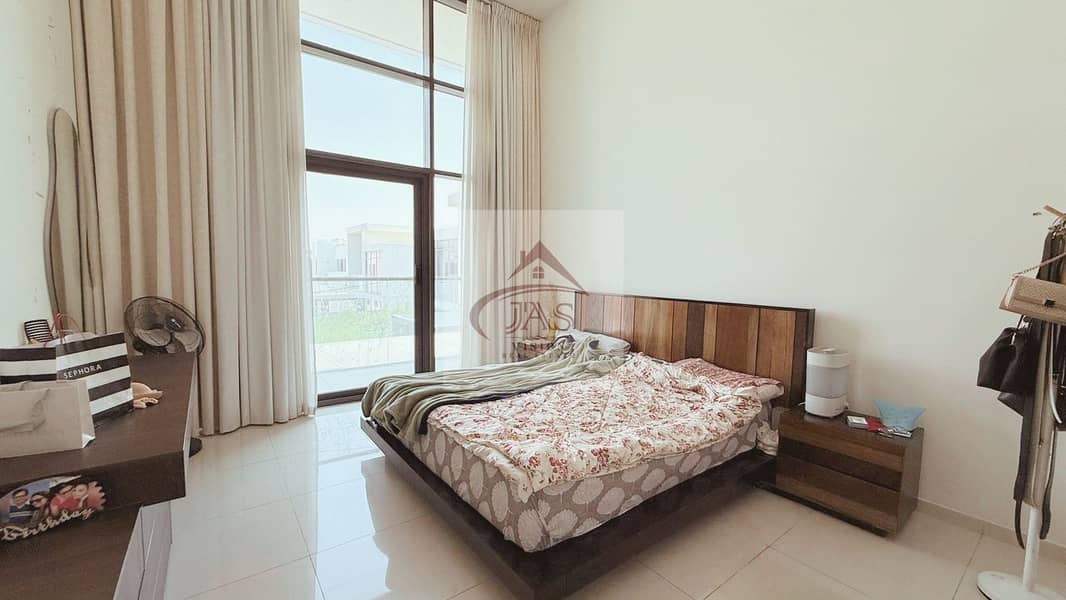 11 f25a7bcd-dbcd-48ae-ae40-e5427f8d5d85. jpg