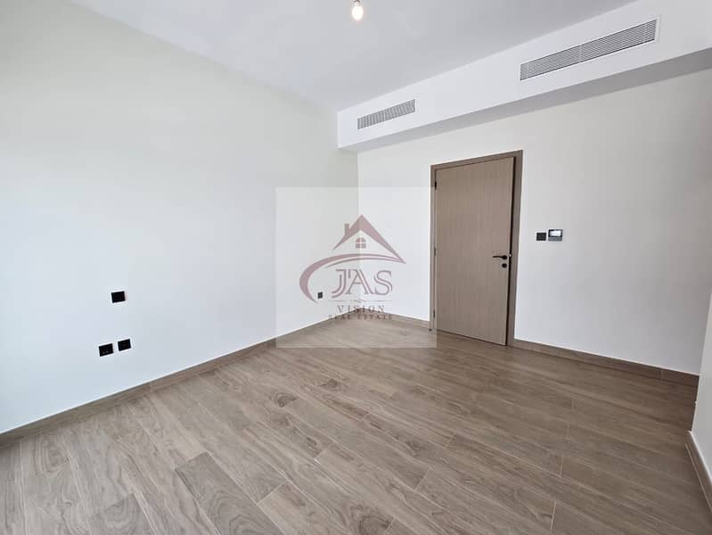 6 DAMAC LAGOONS 5 BED 5 . jpeg