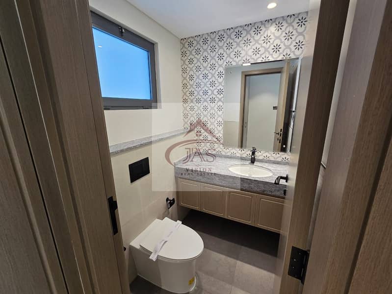 10 DAMAC LAGOONS 5 BED 4 . jpeg