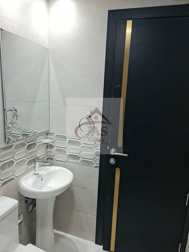 8 d26fcaa6-2087-4e7e-b5fe-d32394ac5753. jpg