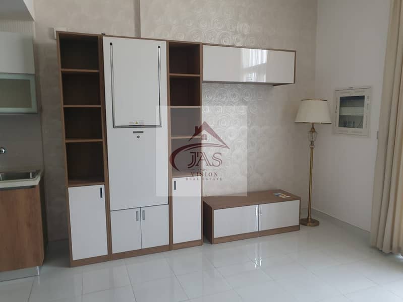 3 4ee28e20-9907-4790-b216-bd0d019a5348. jpg