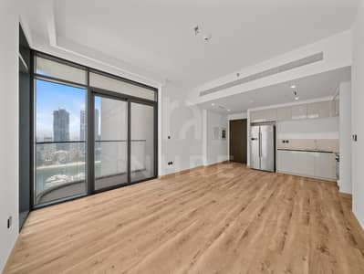 2 Bedroom Flat for Rent in Dubai Harbour, Dubai - Beach Access | Palm View High Floor | Unfurnished