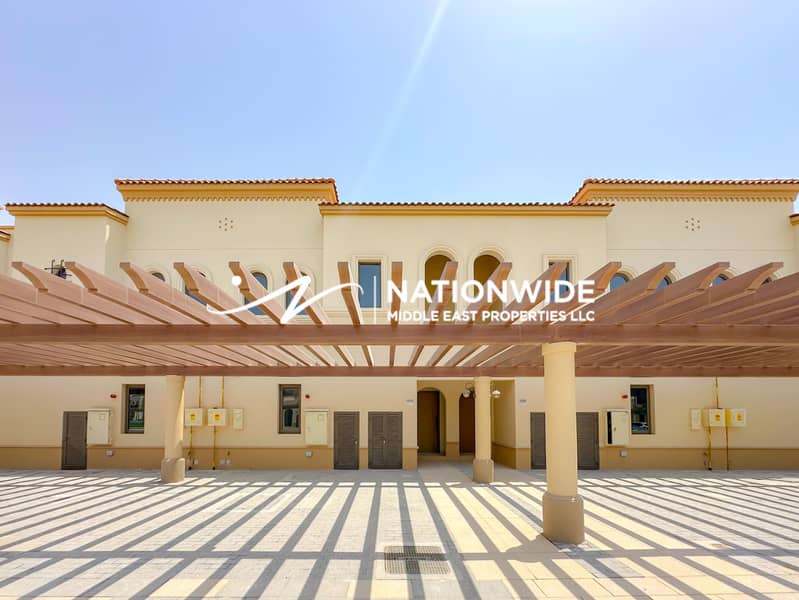 Vacant | Luxury 2BR | Single Mid TH | Calm Living Vacant | Luxury 2BR | Single Mid TH | Calm Living