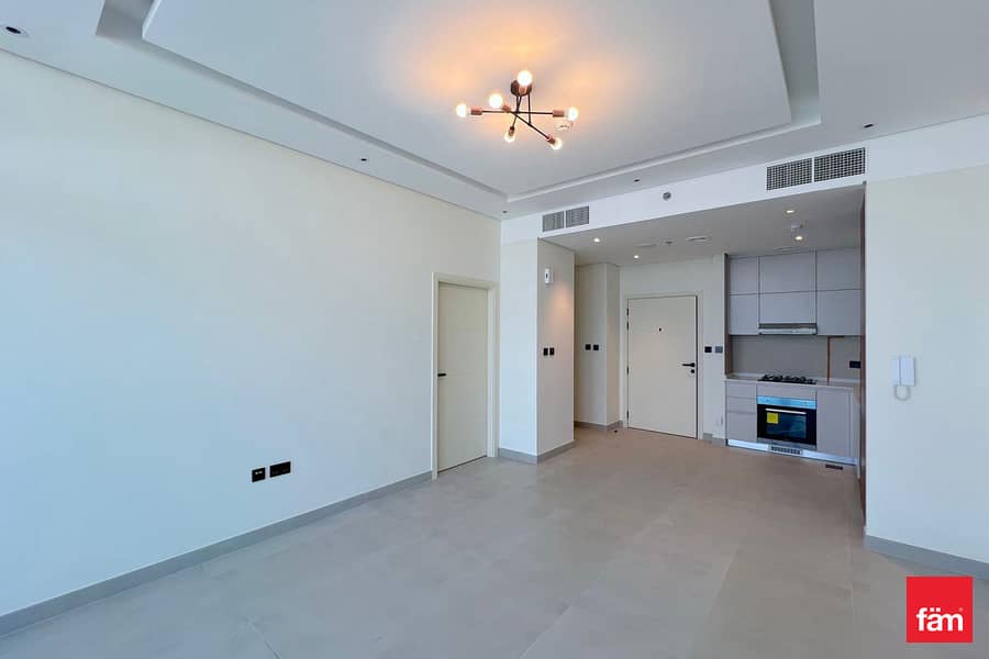 Bright Layout | Prime Location | Near To Metro Bright Layout | Prime Location | Near To Metro