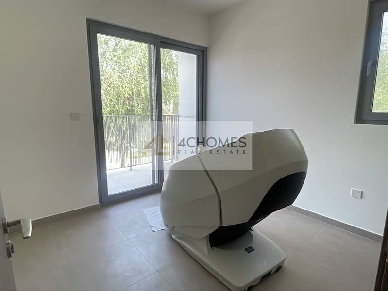 9 Image 9