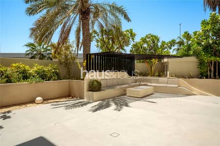 4 Bedroom Apartment for Sale in Jumeirah Lake Towers (JLT), Dubai - Vacant | Large Garden | Designer Furniture