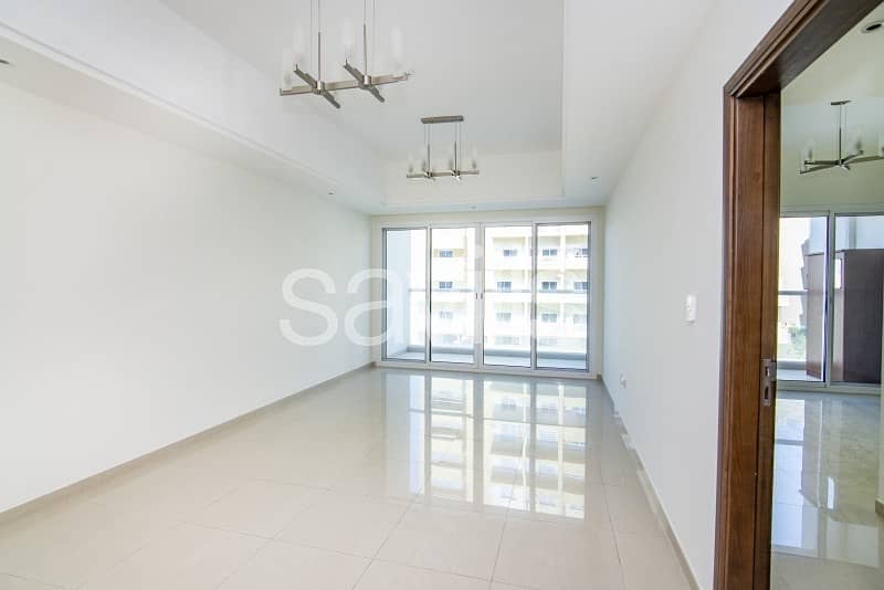 Stunning 1 Bed - Huge Balcony - Exclusive