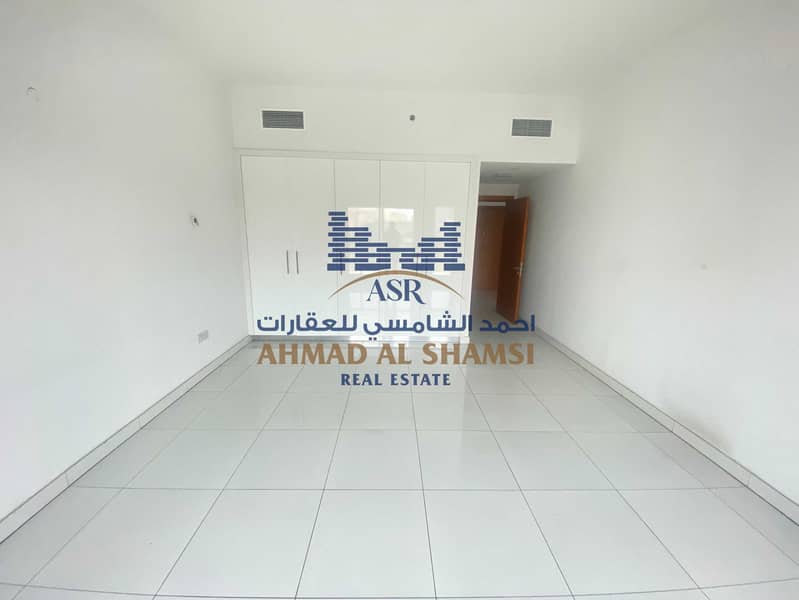 18 f8801500-cb9e-4797-9ced-8ce28e3876d9. jpg