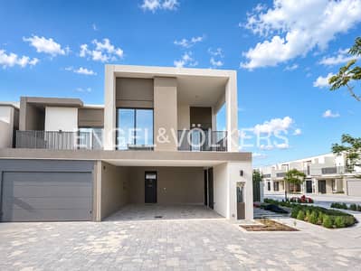 4 Bedroom Townhouse for Rent in Tilal Al Ghaf, Dubai - Park Facing | Bigger Plot | Landscaped Garden 4 Bedroom Townhouse for Rent in Tilal Al Ghaf, Dubai - Park Facing | Bigger Plot | Landscaped Garden