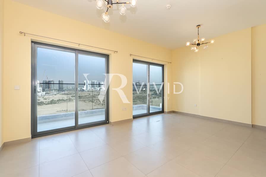Open View | Well Maintained | Luxury | Ready Open View | Well Maintained | Luxury | Ready