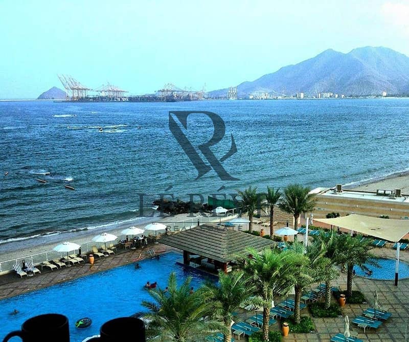 4 oceanic-resort-and-spa-khorfakkan-view-from-window. jpg