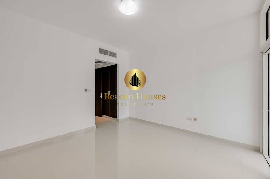 11 Bedroom 1. jpg