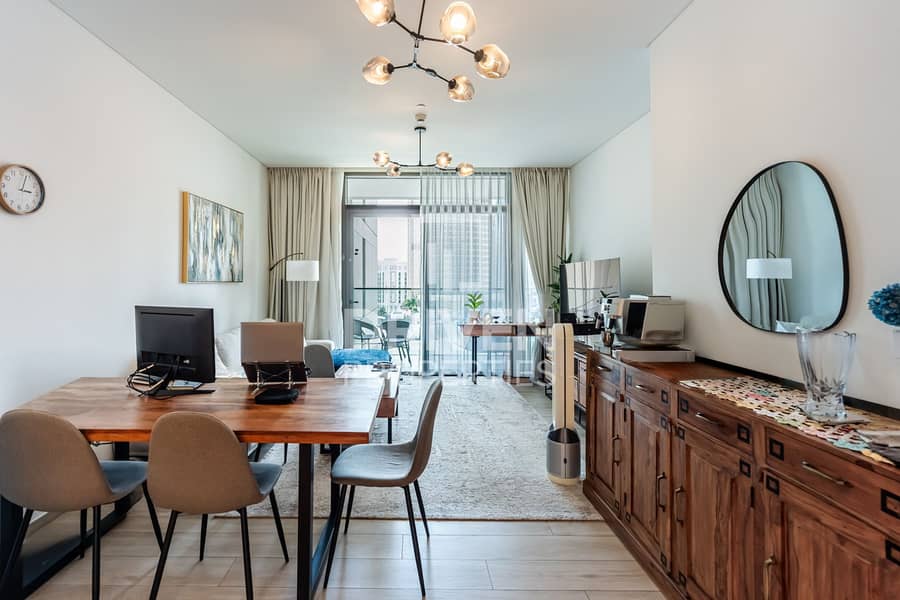 Modern Apartment | Unique Layout | Community View Modern Apartment | Unique Layout | Community View