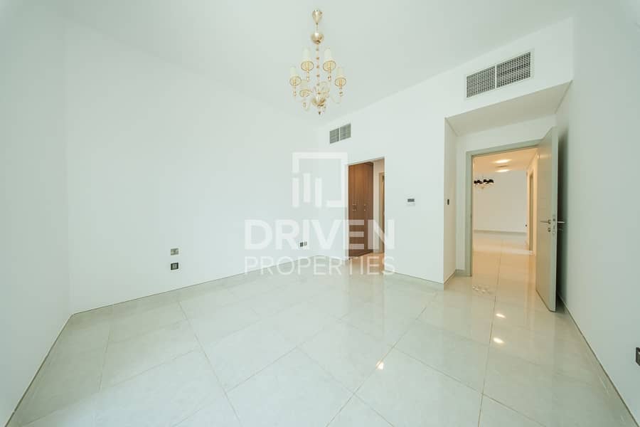 Prime Location | Unique Layout | Best Price - Więcej