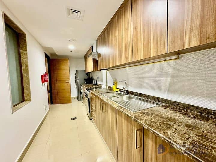 16 KITCHEN1. jpeg