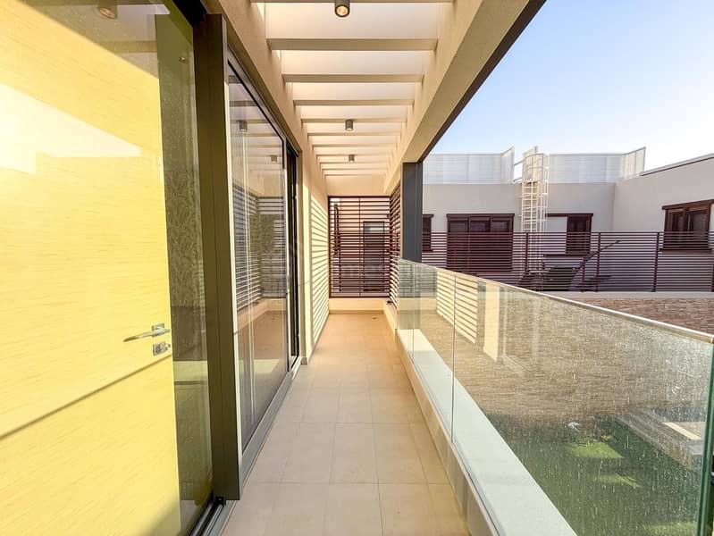 Prime Home | Pool | Gym | Elevator | Sobha Estate - Image 7