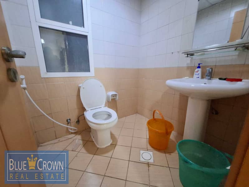 Spacious Flat:Prime Location:Luxurious:Lavish - Image 9