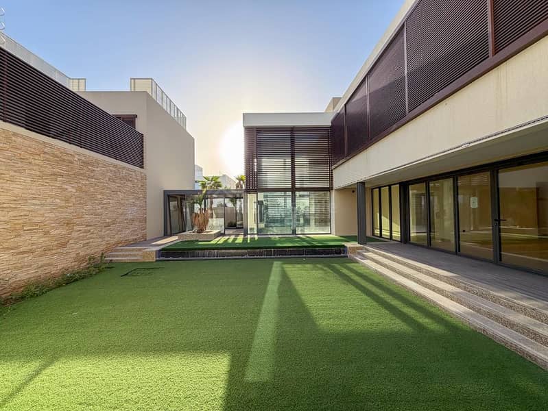 Prime Home | Pool | Gym | Elevator | Sobha Estate - Image 24