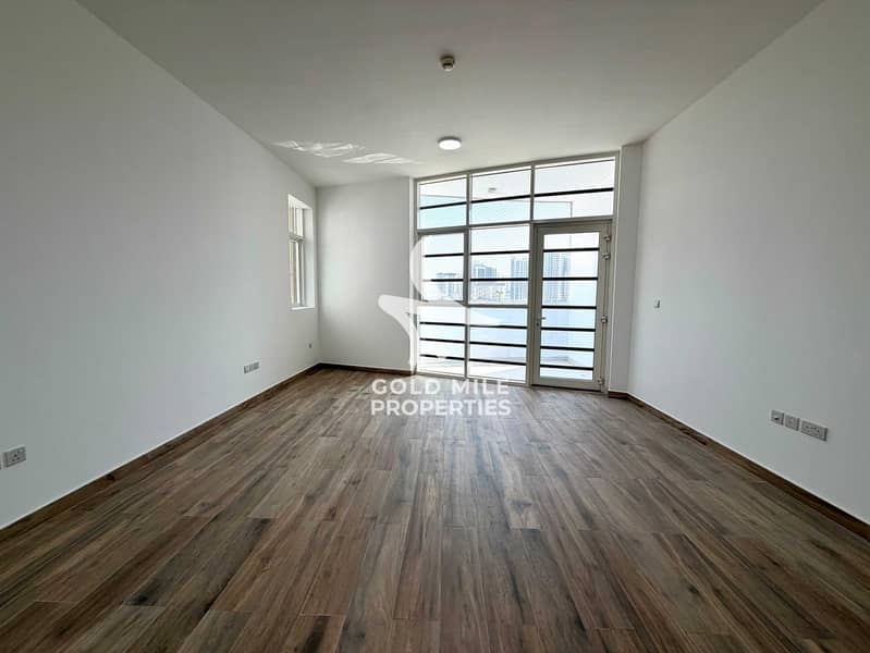 Chiller Free -Massive 2BHK -Modern Amenities- Prime Location