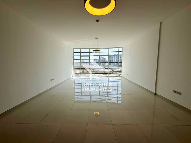 Chiller Free -Massive 2BHK -Modern Amenities- Prime Location