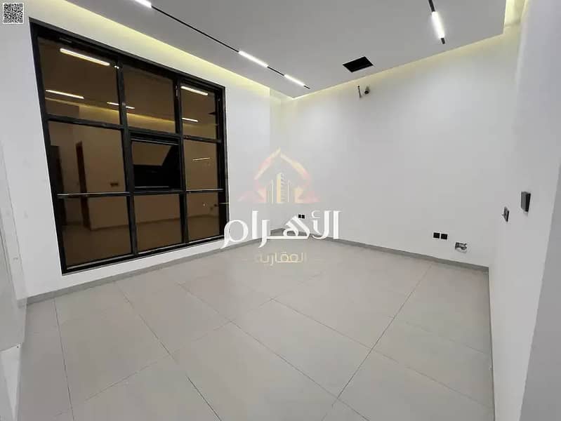 11 848766454-1066x800. webp