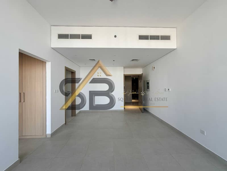 Ready To Move Specious 1/BR Apart With All Amenities 10Min To Metro
