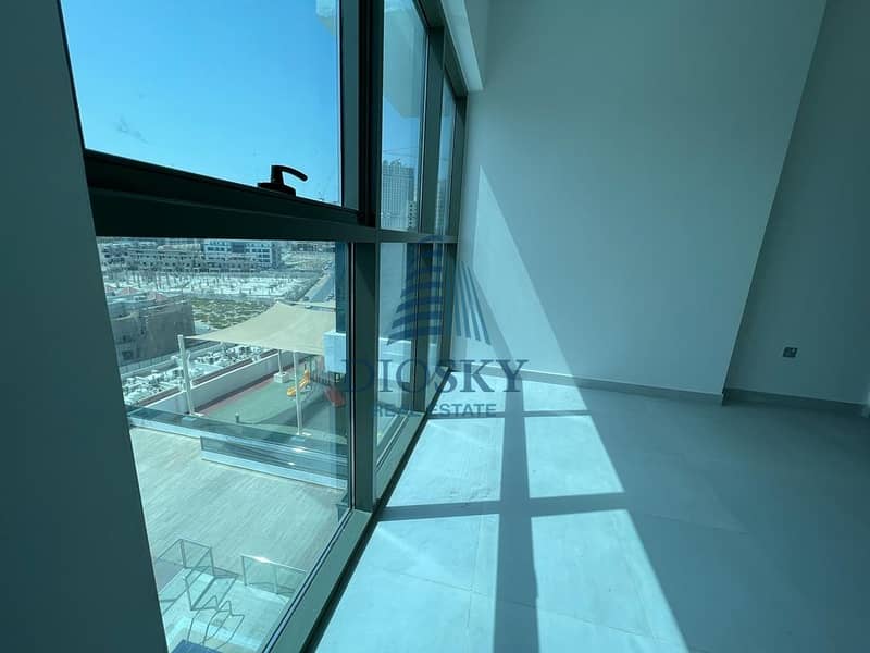 9 Image 9