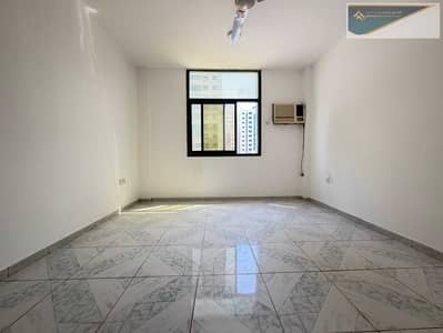 Studio for Rent in Al Qasimia, Sharjah - IMG_2212. jpeg Studio for Rent in Al Qasimia, Sharjah - IMG_2212. jpeg