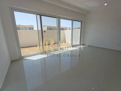 3 Schlafzimmer Townhouse zum zur Miete in DAMAC Hills 2 (Akoya by DAMAC), Dubai - Reihenhaus in DAMAC Hills 2 (Akoya by DAMAC)，Victoria, 3 schlafzimmer, 125000 AED - 15684531