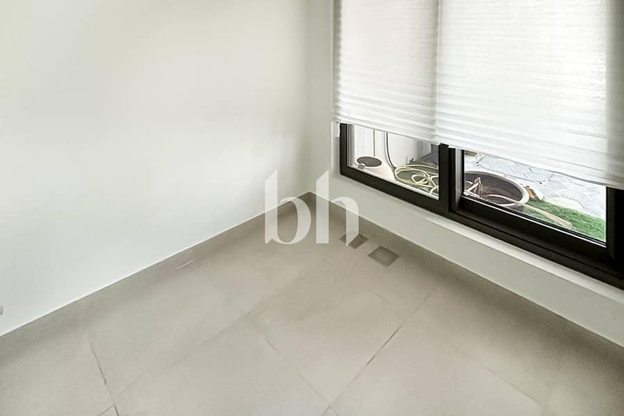 11 images image img
