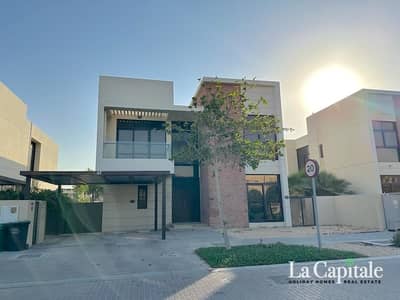 5 habitaciones Townhouse para en Alquiler en DAMAC Hills, Dubai - Casa adosada en DAMAC Hills,The Park Villas,Richmond, 5 dormitorios, 395000 AED - 15685635 5 habitaciones Townhouse para en Alquiler en DAMAC Hills, Dubai - Casa adosada en DAMAC Hills,The Park Villas,Richmond, 5 dormitorios, 395000 AED - 15685635
