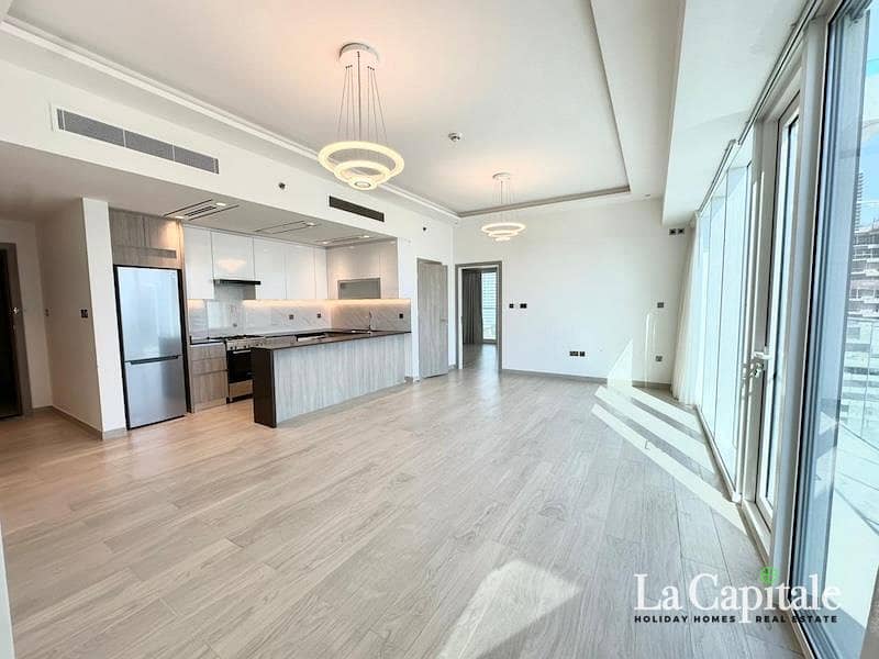 READY TO MOVE | MEADOWS AND LAKE VIEW | NEAR METRO READY TO MOVE | MEADOWS AND LAKE VIEW | NEAR METRO