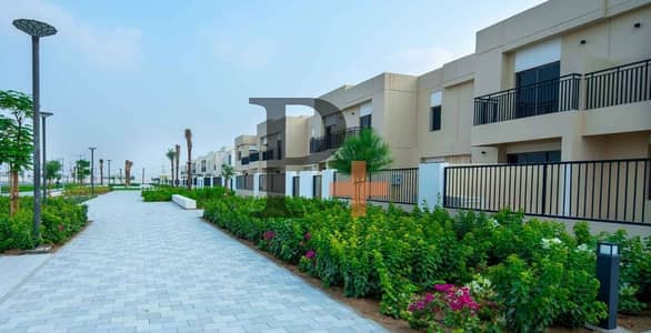 3 habitaciones Townhouse para en Alquiler en Town Square, Dubai - Casa adosada en Town Square,Safi Townhouses, 3 dormitorios, 155000 AED - 15686512 3 habitaciones Townhouse para en Alquiler en Town Square, Dubai - Casa adosada en Town Square,Safi Townhouses, 3 dormitorios, 155000 AED - 15686512