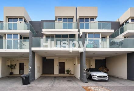 5 habitaciones Townhouse para en Alquiler en DAMAC Hills 2 (Akoya by DAMAC), Dubai - Casa adosada en DAMAC Hills 2 (Akoya by DAMAC),Amargo, 5 dormitorios, 120000 AED - 15687011 5 habitaciones Townhouse para en Alquiler en DAMAC Hills 2 (Akoya by DAMAC), Dubai - Casa adosada en DAMAC Hills 2 (Akoya by DAMAC),Amargo, 5 dormitorios, 120000 AED - 15687011