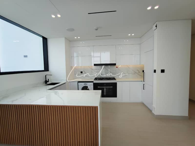 2 images image img