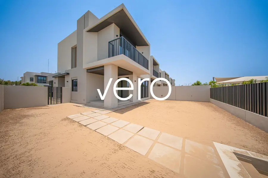Corner unit | Vastu Compliant | Landscaped