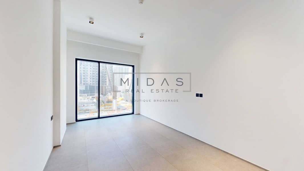 8 MIDAS-SH-Living-Unit-105-06242026_103206. jpg